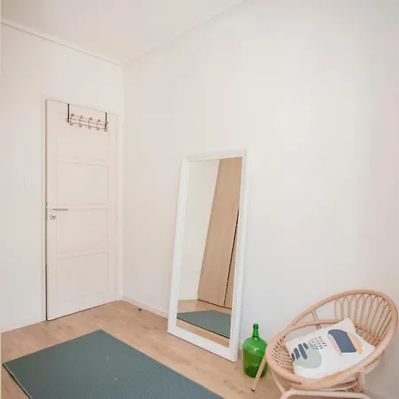 Liiiving In - Downtown Balcony Apartment Porto