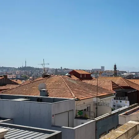 Liiiving In - Downtown Balcony * Porto