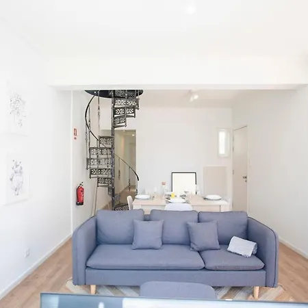 Apartment Liiiving In - Downtown Balcony *